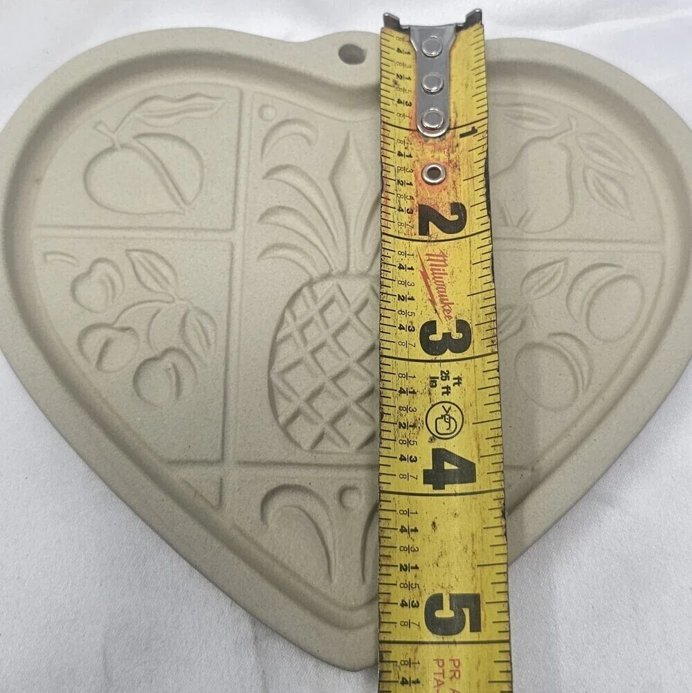 The Pampered Chef Vtg 2001 Hospitality Heart Pineapple Stoneware Cookie Mold NIB